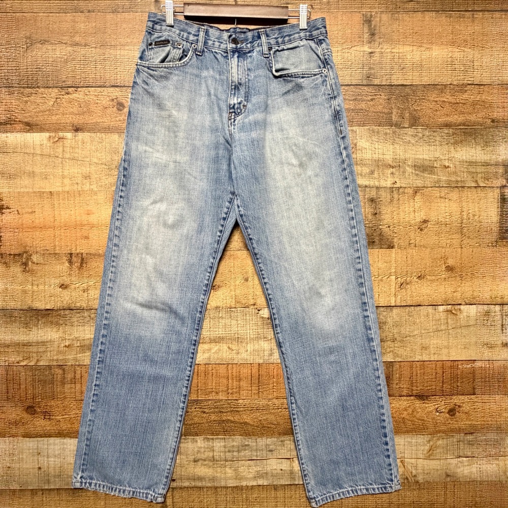 Calvin Klein Jeans Mens 33x32 Relaxed Straight Leg Light Wash Denim MB99A88